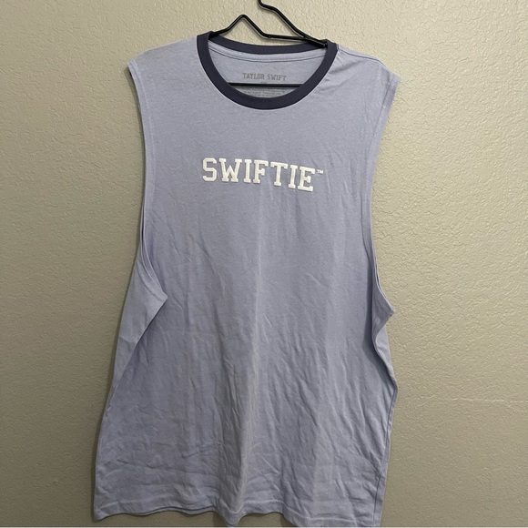 Swiftie Muscle Tee - Picture 1 of 3